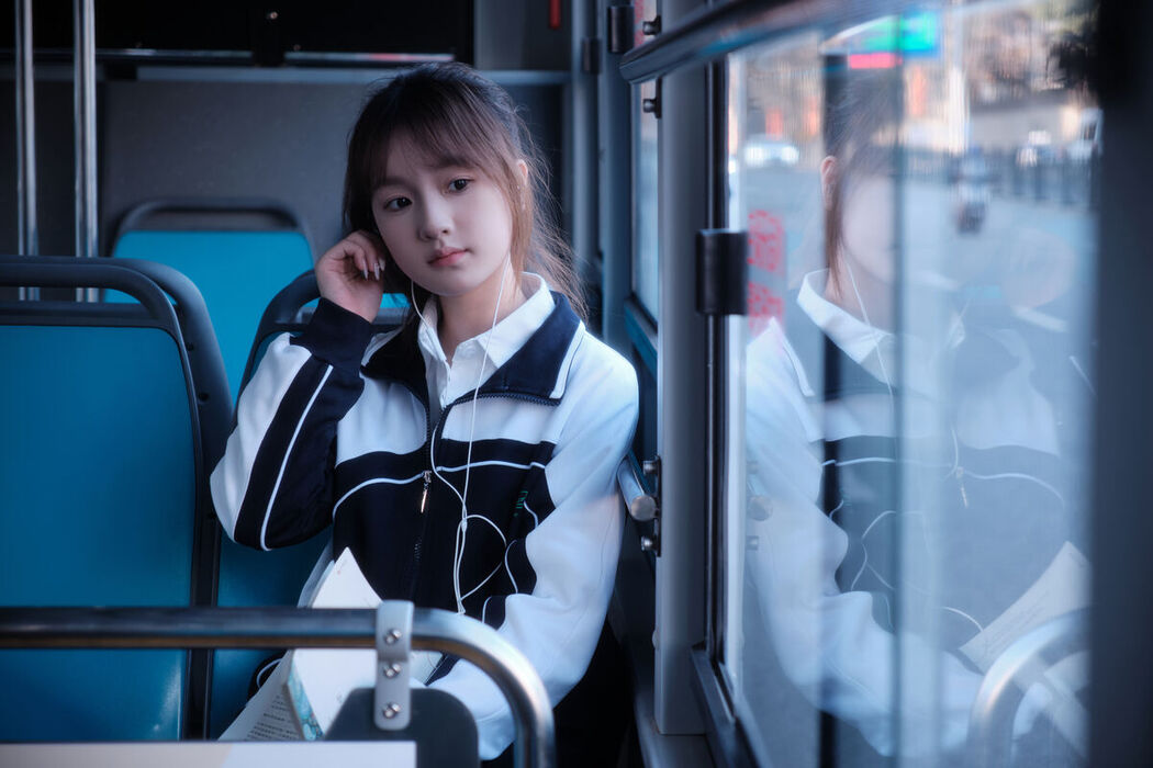 YiTuYu艺图语 Vol.6521 Bei Shang Fei Niu