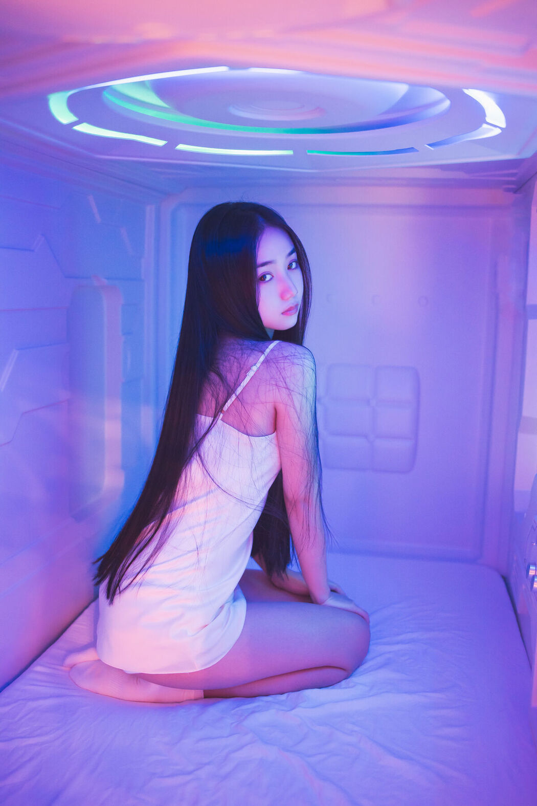 YiTuYu艺图语 Vol.6557 Yi Yu He Bao Dan