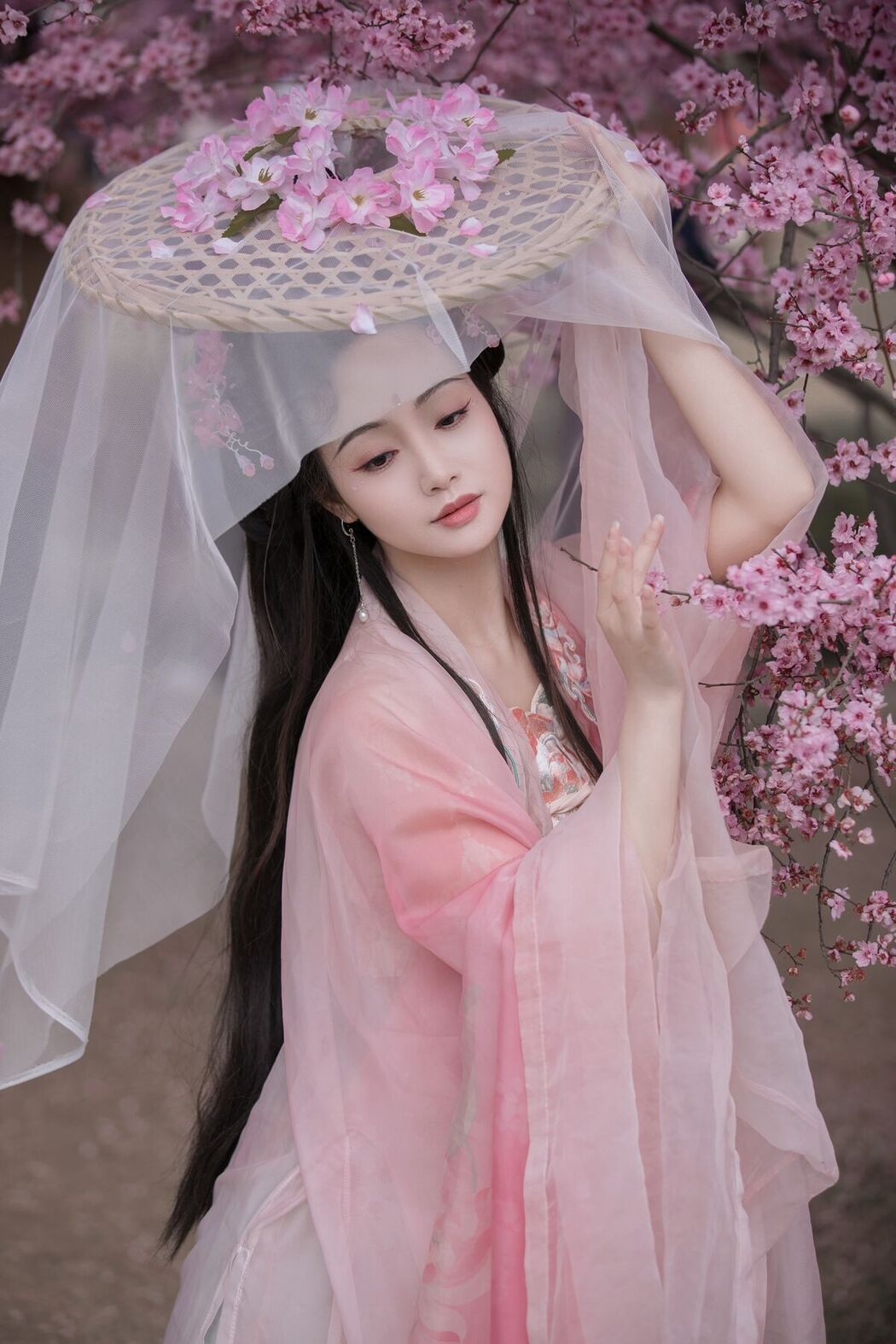 YiTuYu艺图语 Vol.6613 Ling Zi Xi