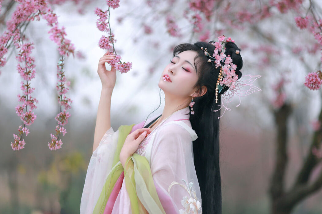 YiTuYu艺图语 Vol.6626 Qian Yue