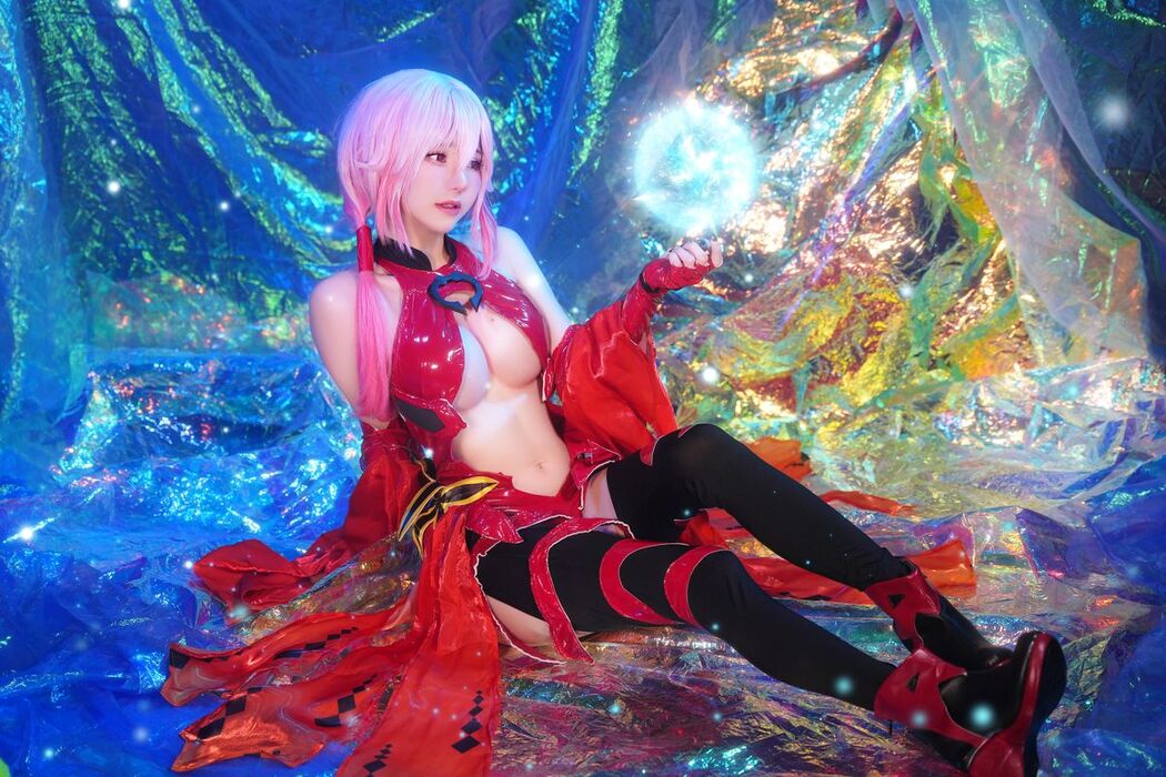 Coser@Sally多啦雪 Sally Dorasnow – Yuzuriha Inori (35P)