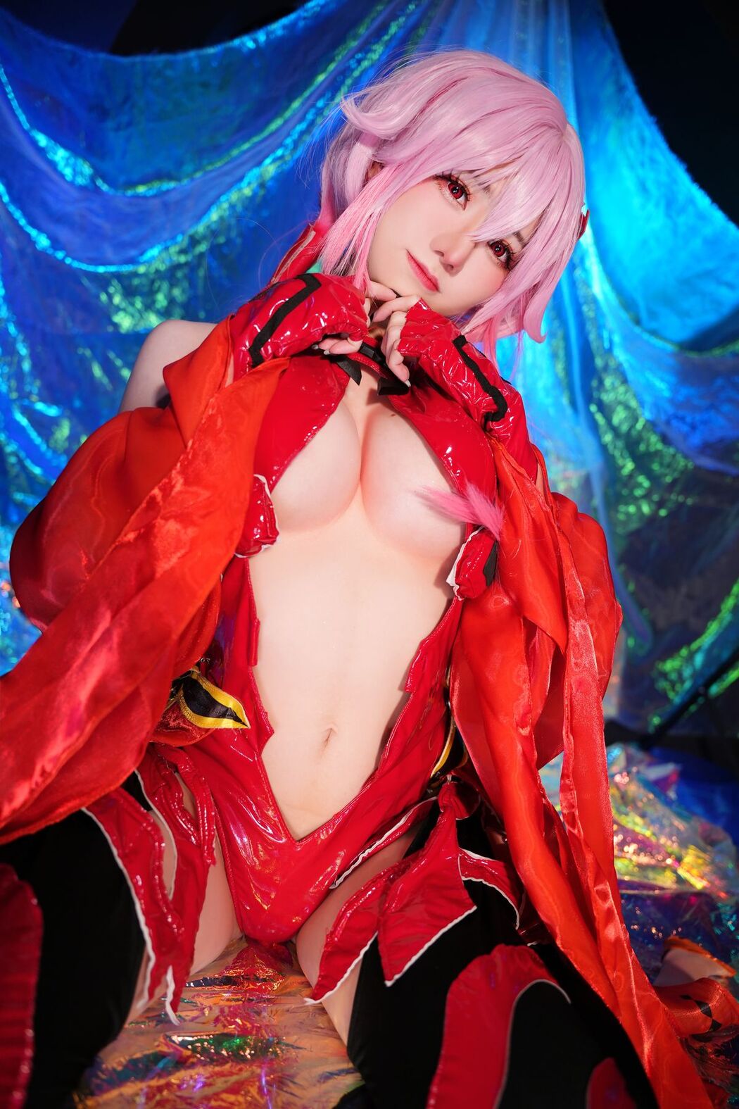 Coser@Sally多啦雪 Sally Dorasnow – Yuzuriha Inori (35P)