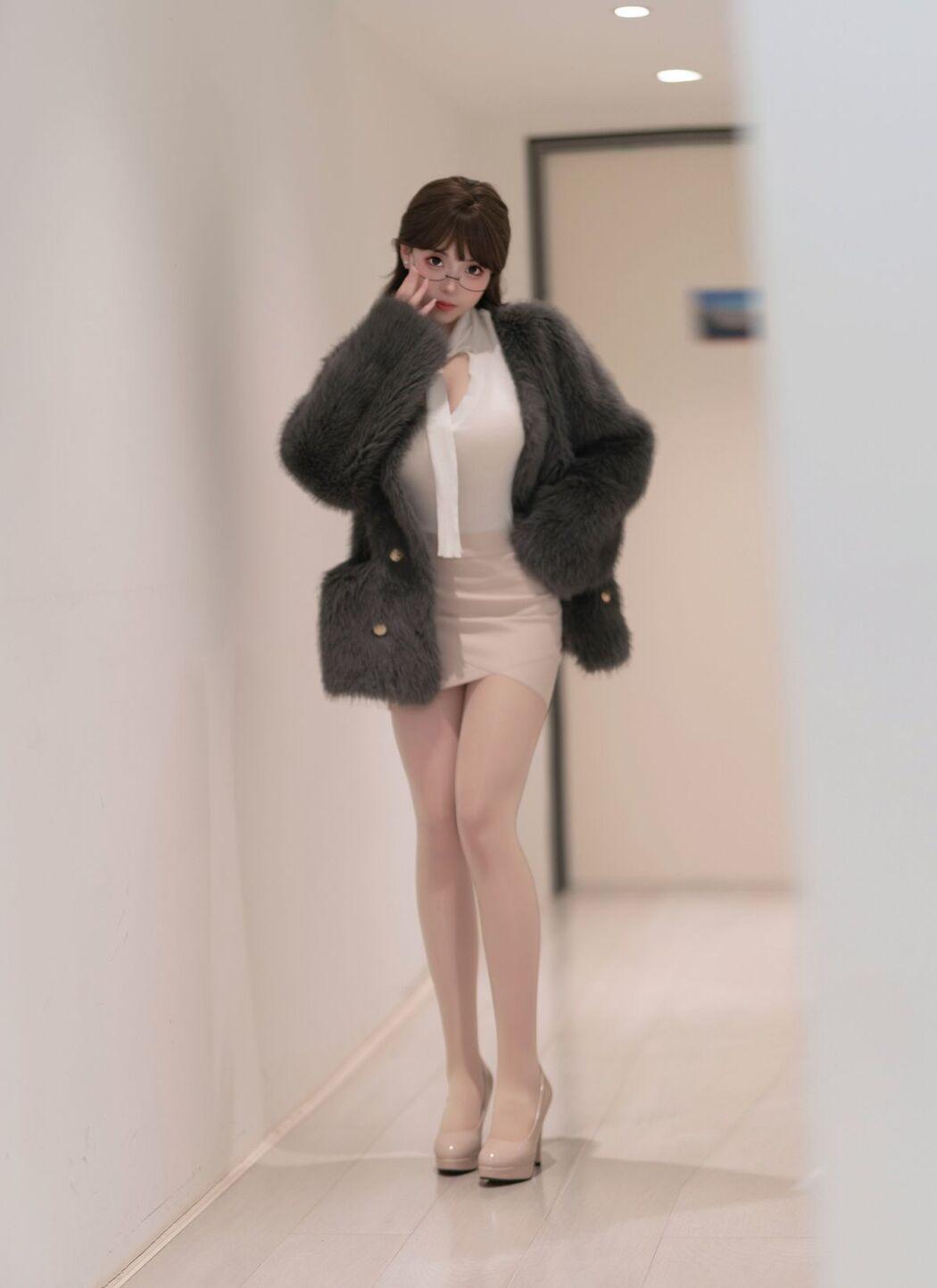 Coser@Bangni邦尼 &#8211; 触手来袭 Part1 (50P)