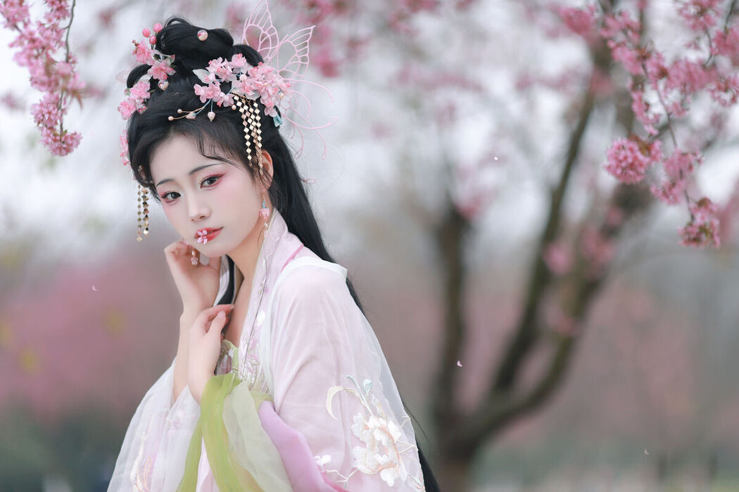 YiTuYu艺图语 Vol.6626 Qian Yue