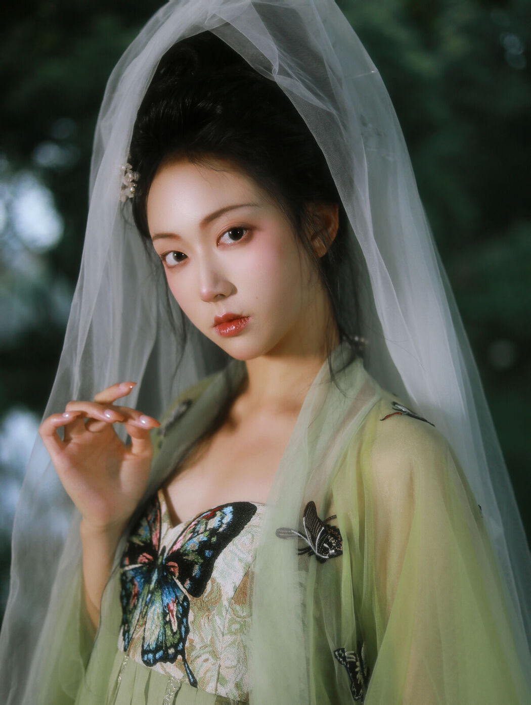 YiTuYu艺图语 Vol.6662 Luo Yu Qing Ling