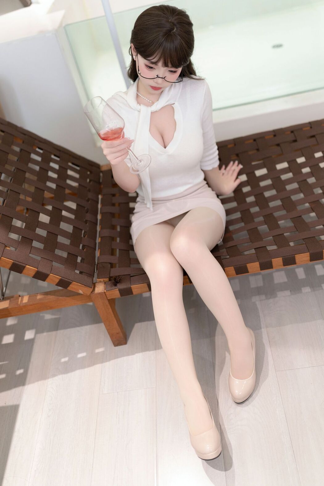Coser@Bangni邦尼 &#8211; 触手来袭 Part1 (50P)