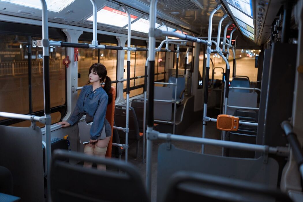 Coser@yuuhui玉汇 – 夜班族 Part1 (75P – 1V)