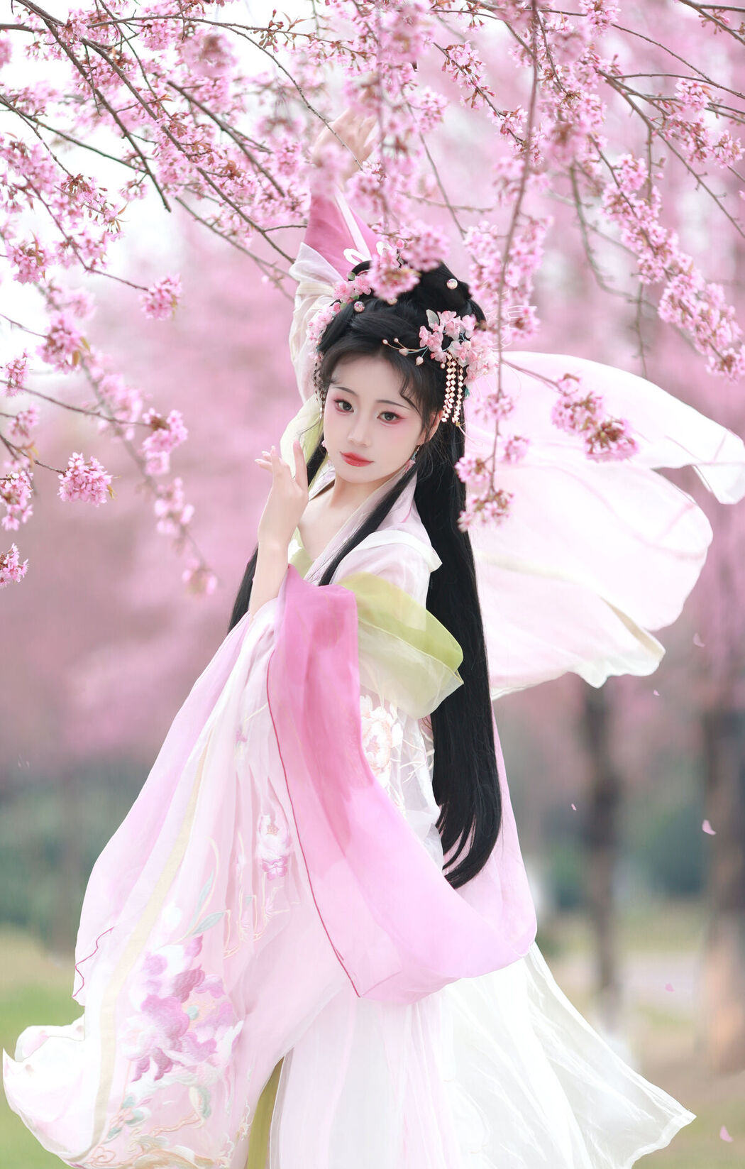 YiTuYu艺图语 Vol.6626 Qian Yue