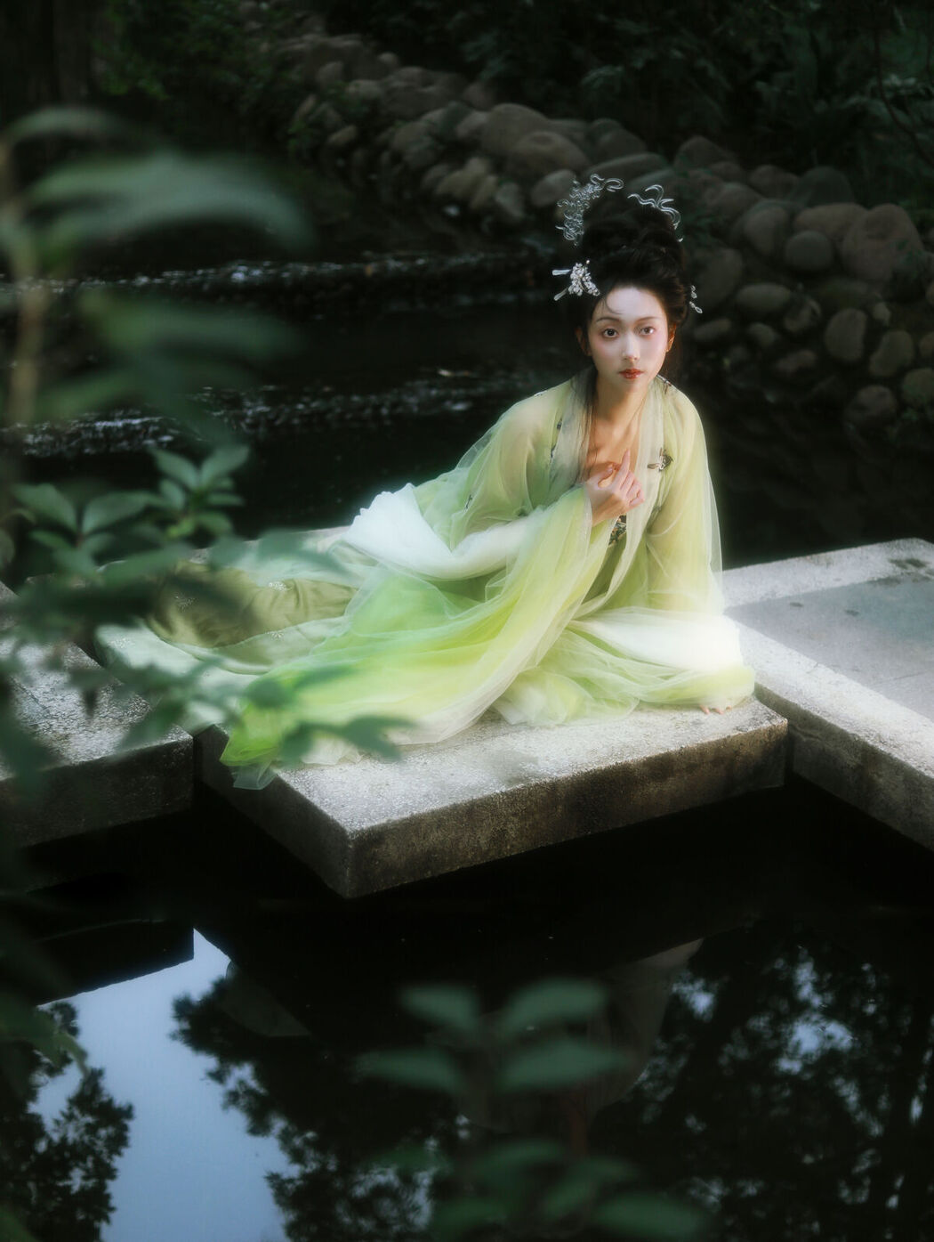 YiTuYu艺图语 Vol.6662 Luo Yu Qing Ling