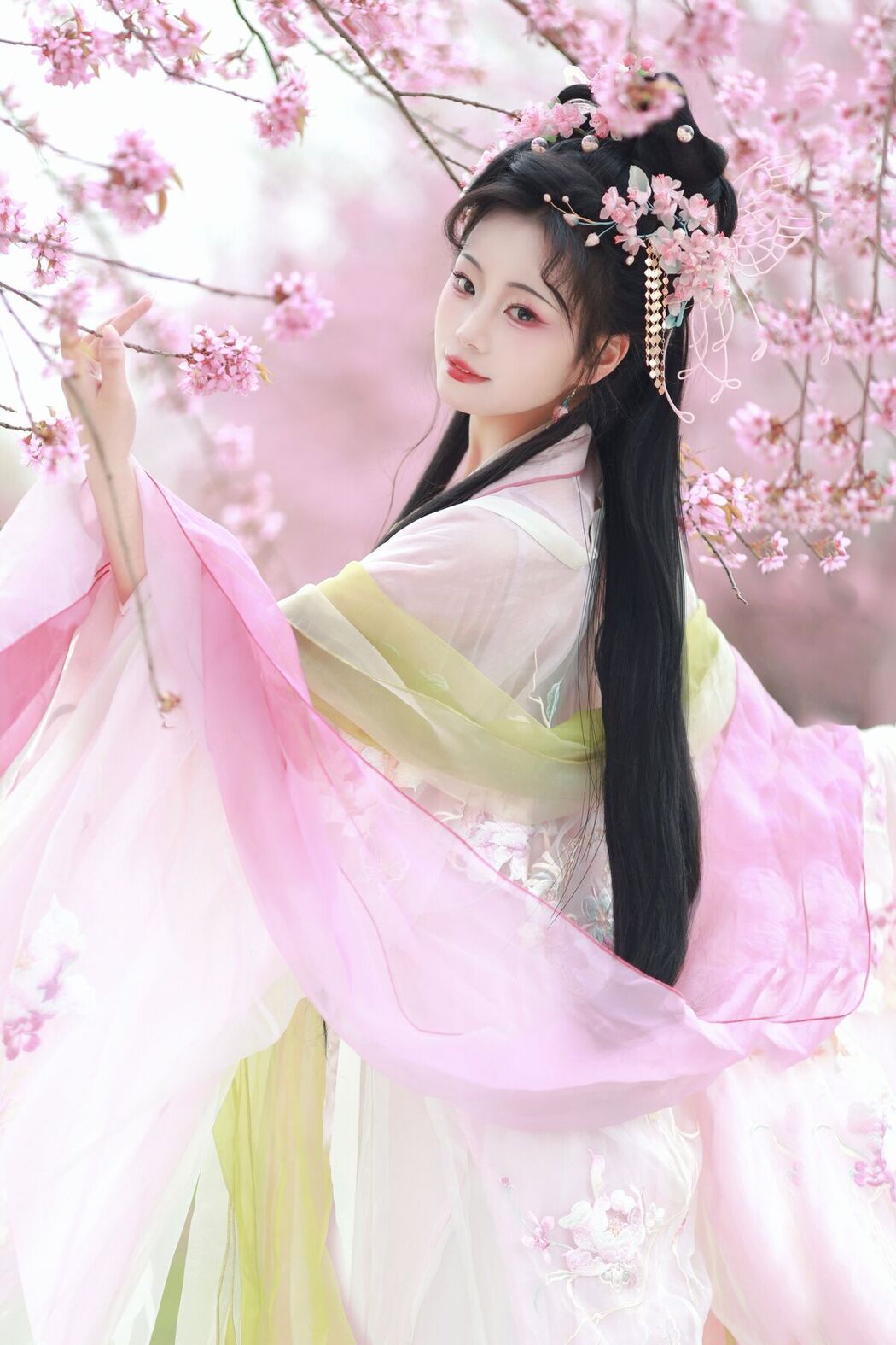 YiTuYu艺图语 Vol.6626 Qian Yue