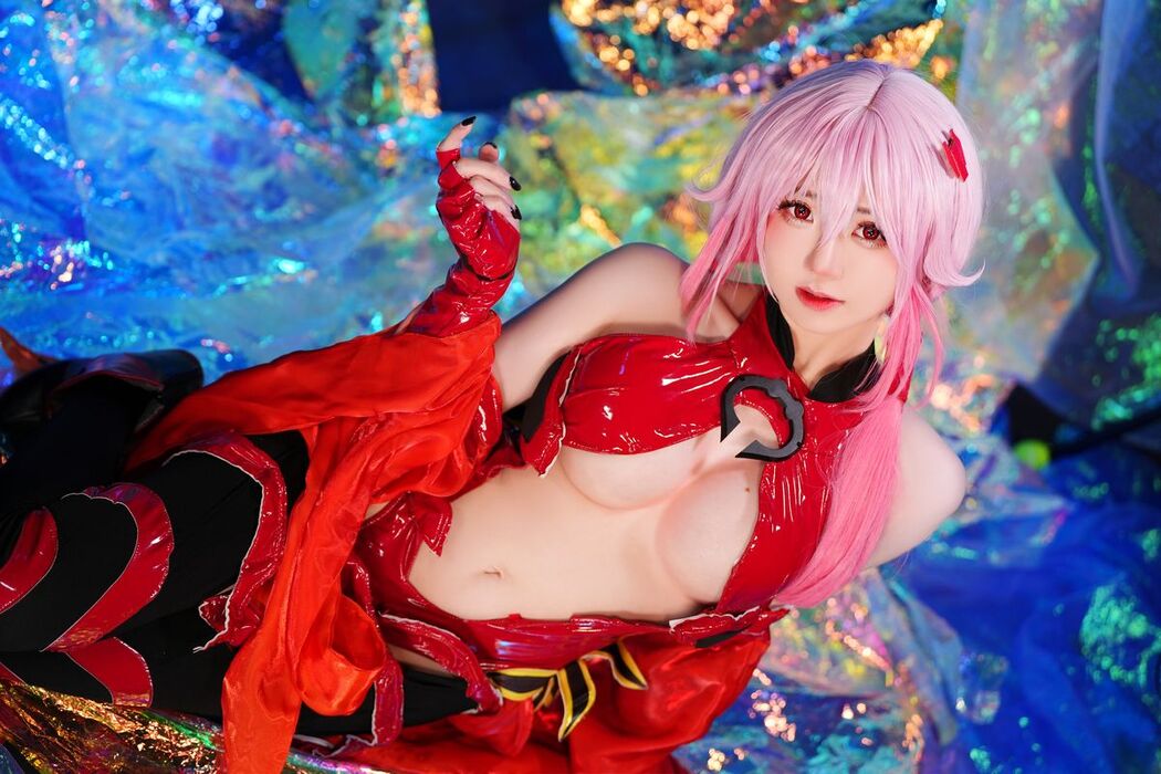 Coser@Sally多啦雪 Sally Dorasnow – Yuzuriha Inori (35P)