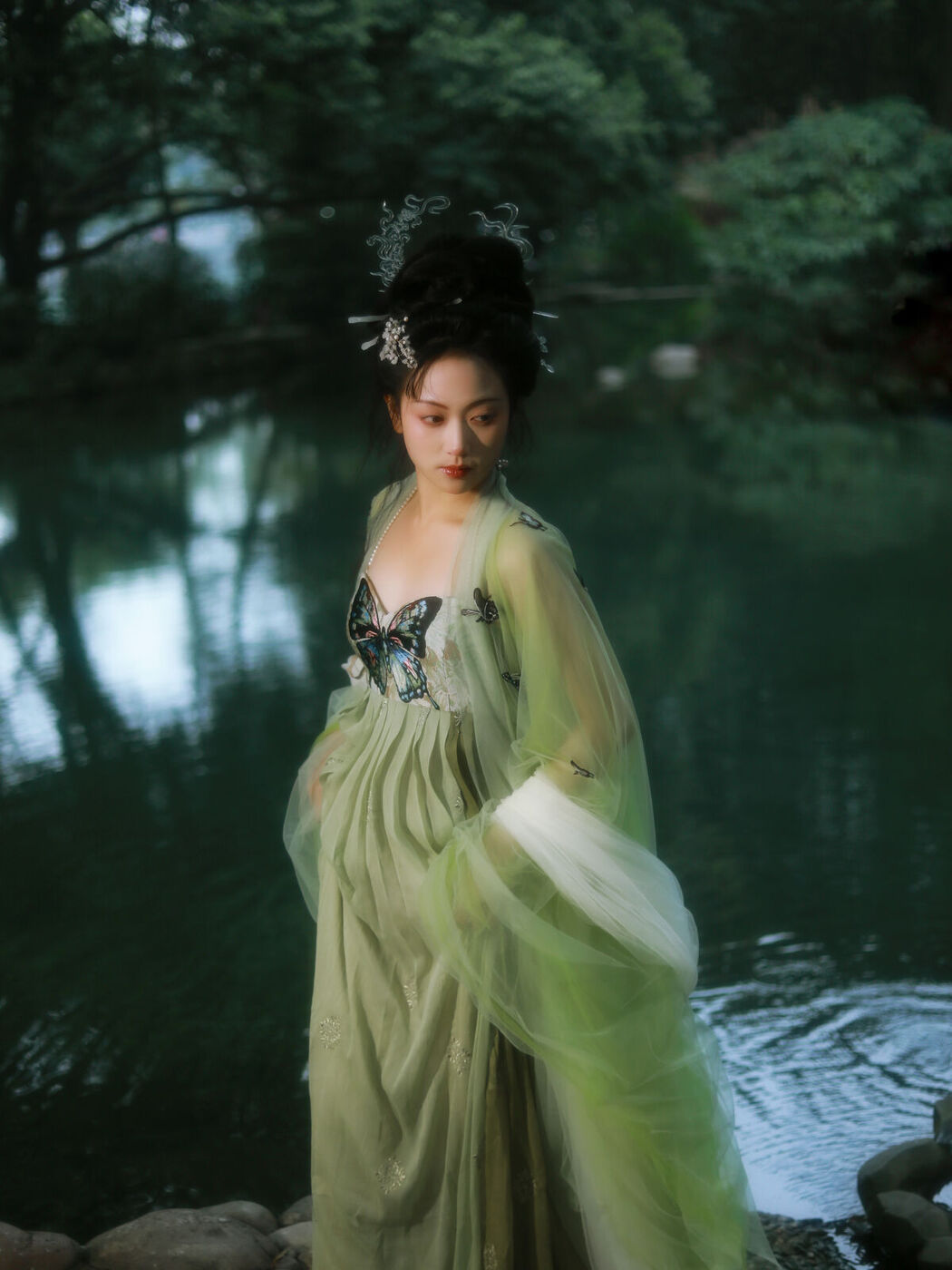 YiTuYu艺图语 Vol.6662 Luo Yu Qing Ling