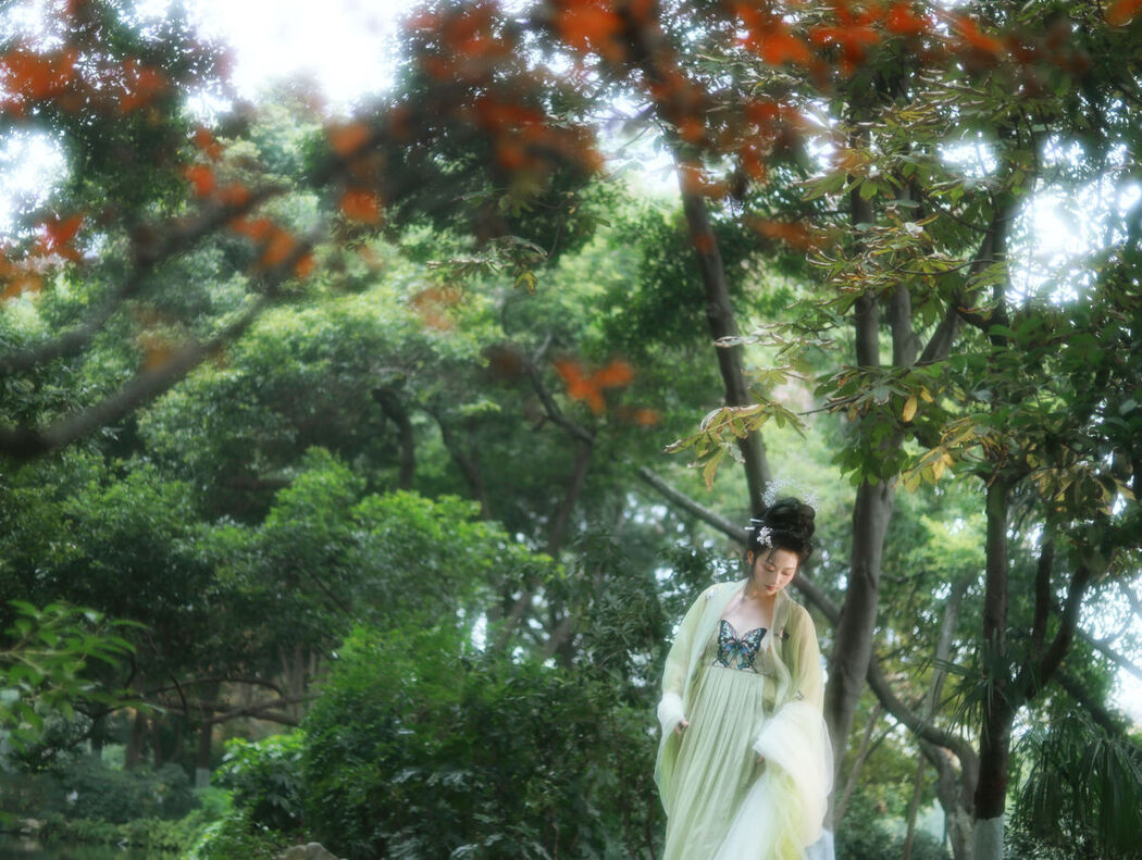 YiTuYu艺图语 Vol.6662 Luo Yu Qing Ling