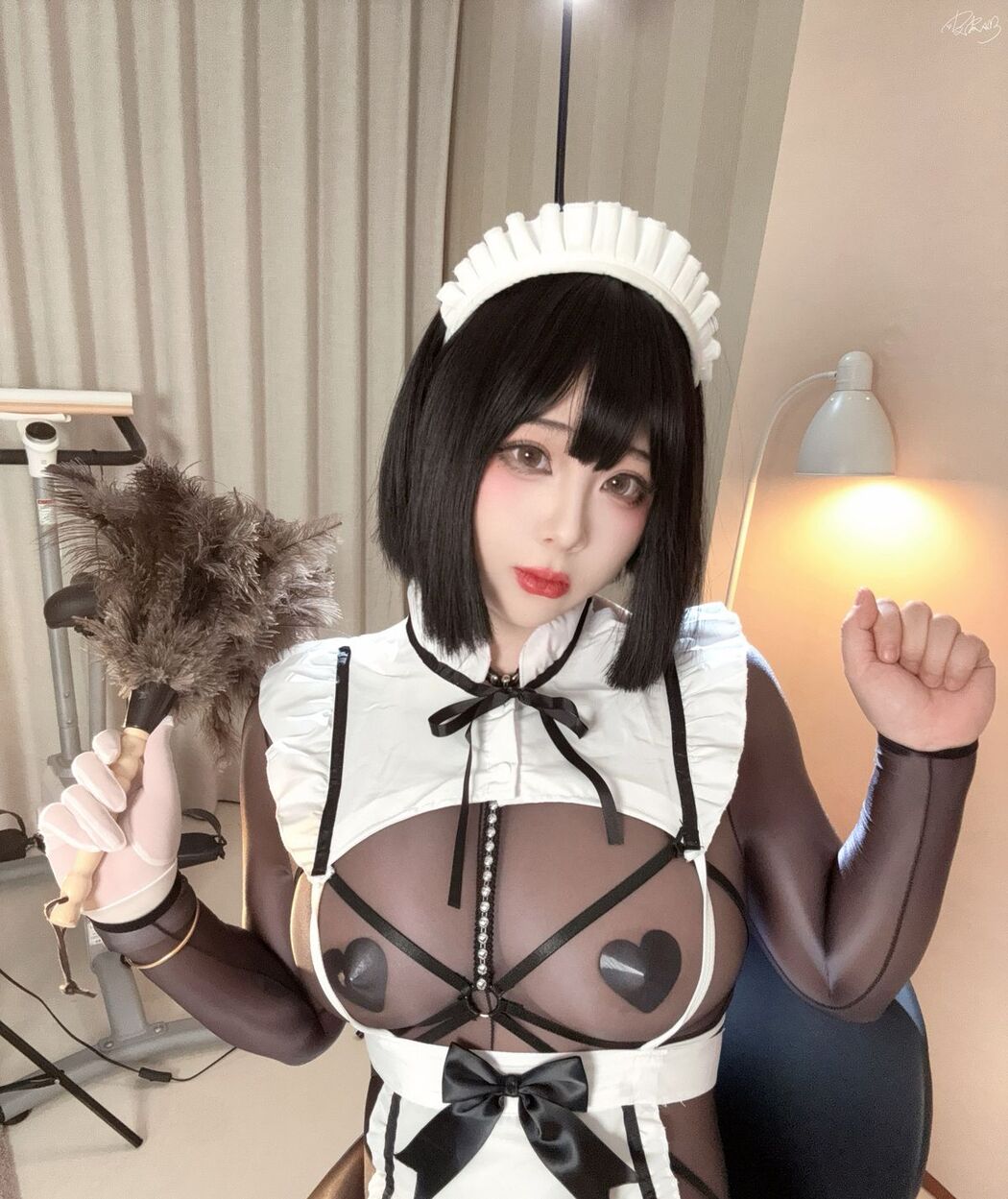 Coser@皮皮奶可可爱了啦 – 女仆自摄 (61P)