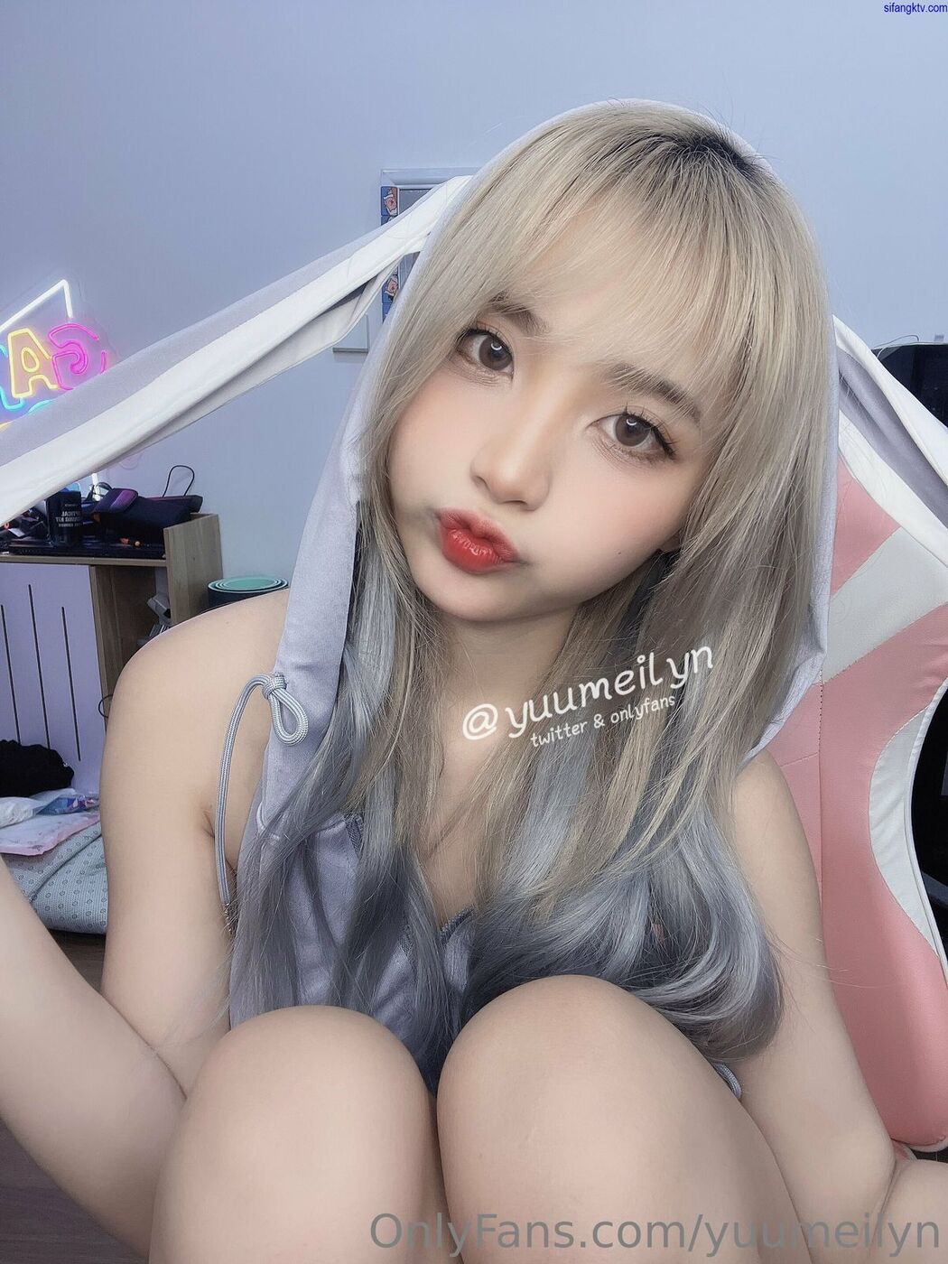 Coser@linhi_cute yuumeilyn – 极品美奶反差婊网红私拍 03 Part2 (61P)