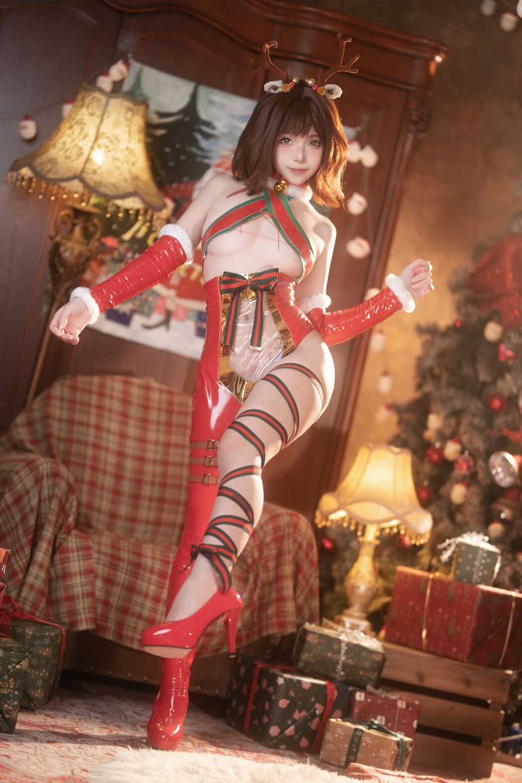 Coser@Bangni邦尼 – 圣诞小鹿 Part1 (47P – 7V)