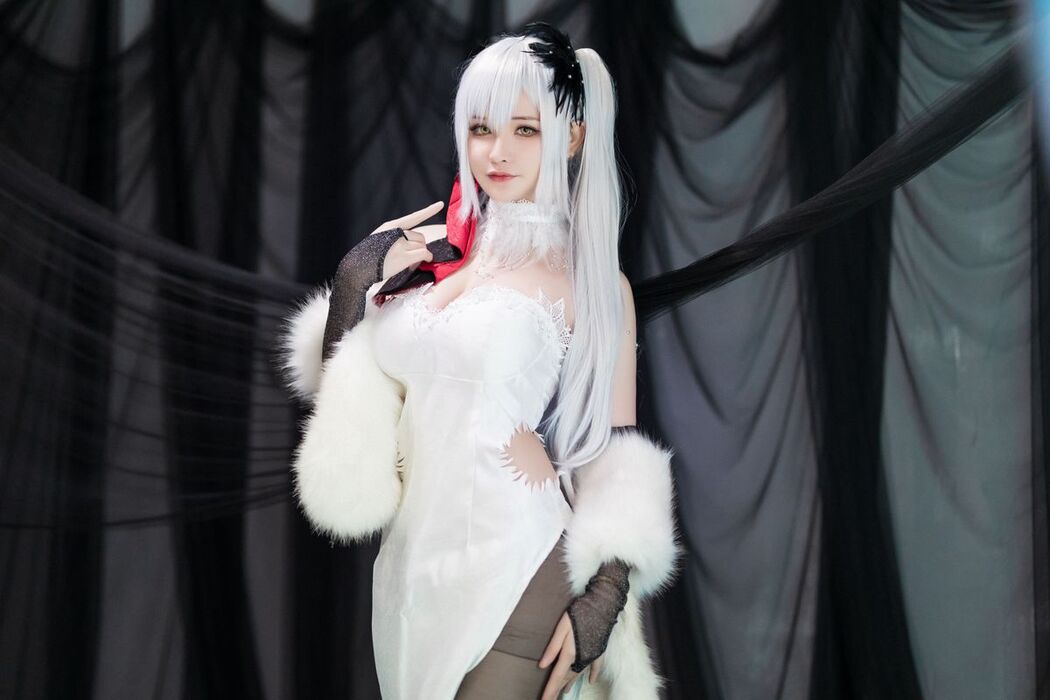 Coser@前羽_rr – 碧蓝航线 德雷克 (42P)