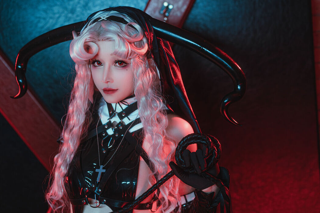 Coser@鹿八岁 – 修女审判日 (72P – 1V)