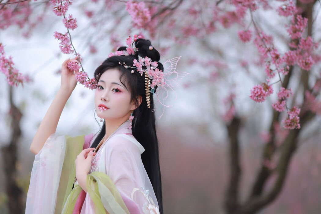 YiTuYu艺图语 Vol.6626 Qian Yue