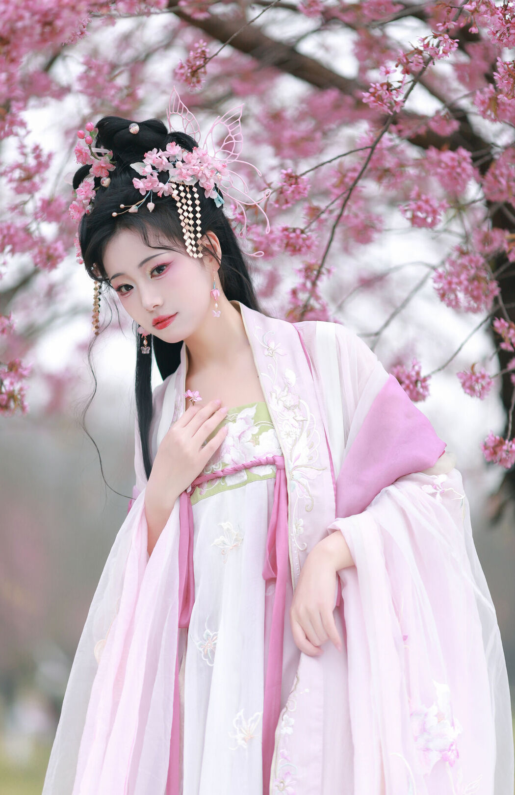 YiTuYu艺图语 Vol.6626 Qian Yue