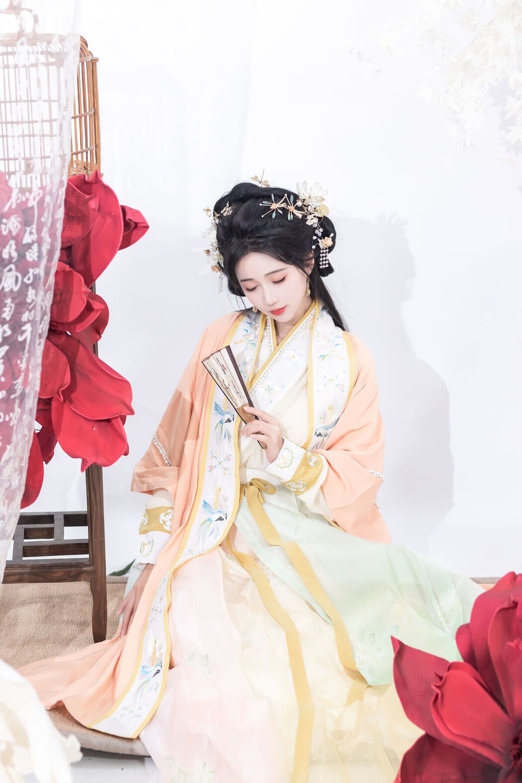 YiTuYu艺图语 Vol.6675 Qi Luo Sheng De Xiao Su Su