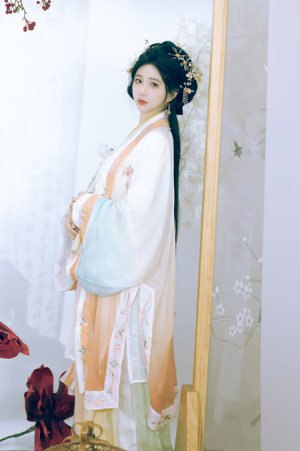 YiTuYu艺图语 Vol.6689 Qi Luo Sheng De Xiao Su Su