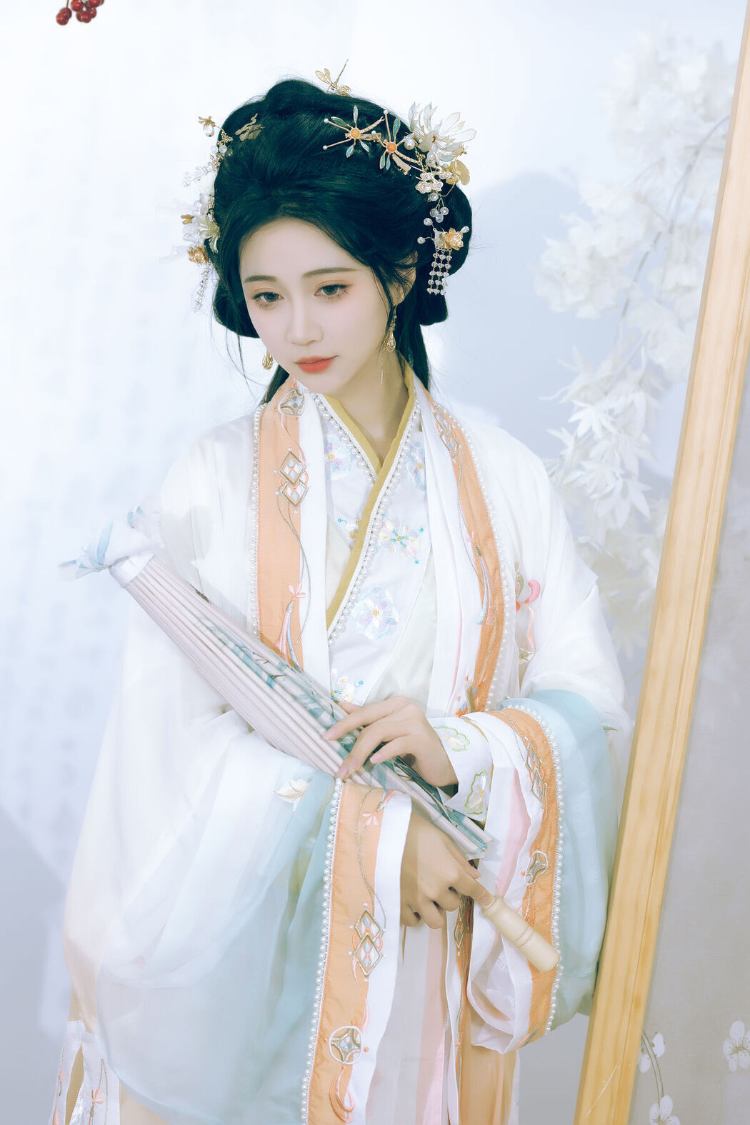 YiTuYu艺图语 Vol.6689 Qi Luo Sheng De Xiao Su Su