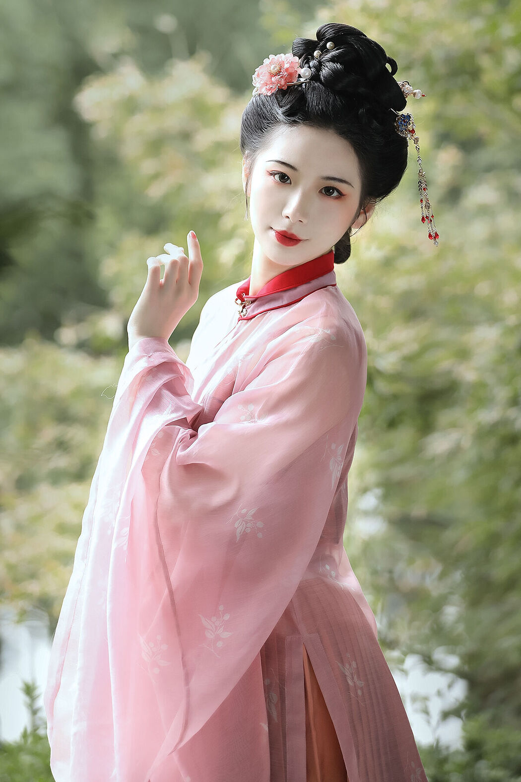 YiTuYu艺图语 Vol.6713 Ruan Yu Cover Photo