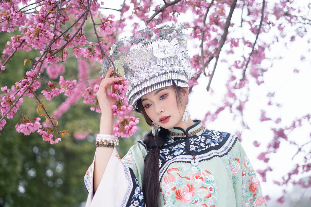 YiTuYu艺图语 Vol.6686 Yan Zi Shi Dong Dong Ya