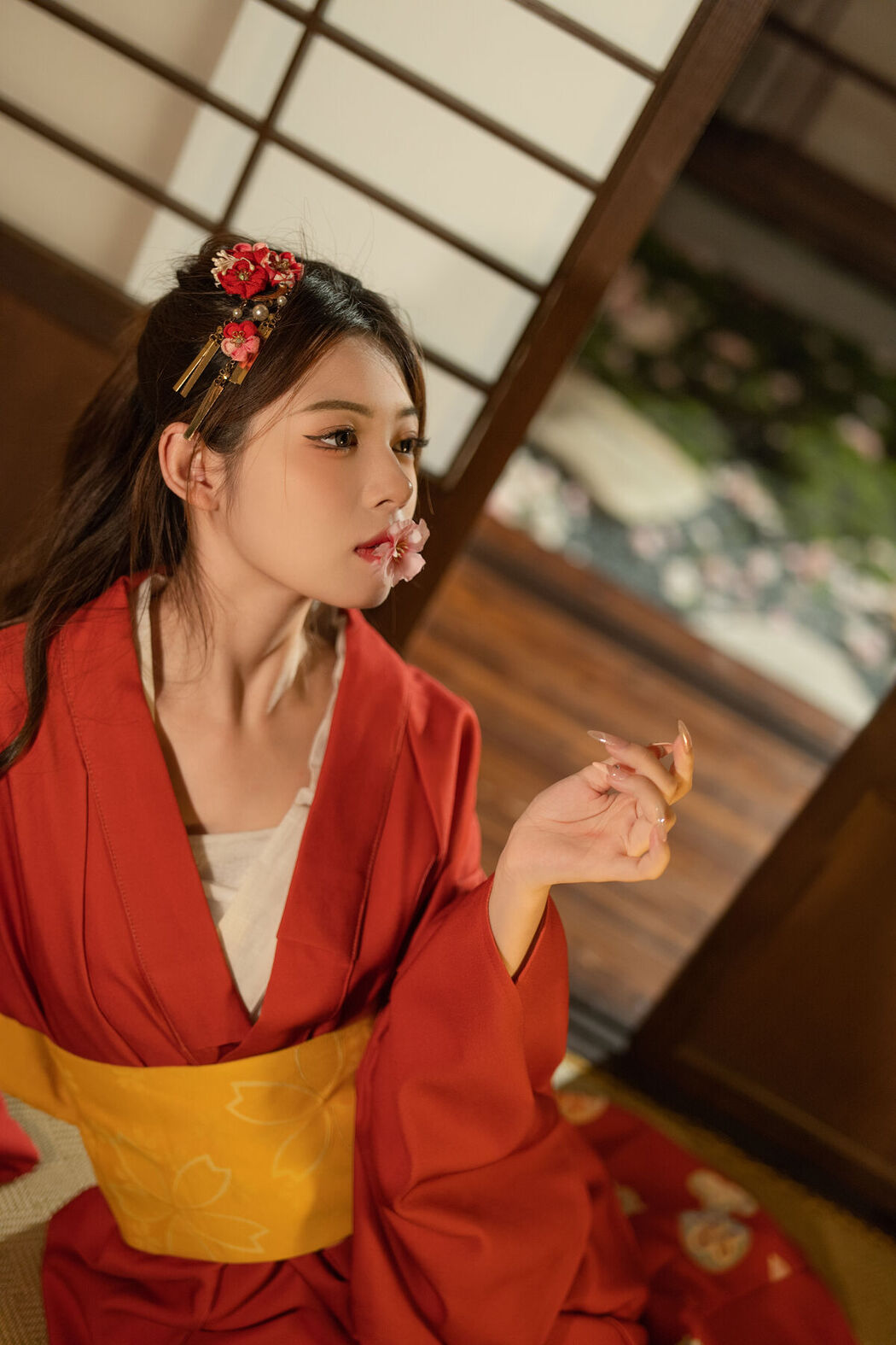 YiTuYu艺图语 Vol.6709 Shuang Er