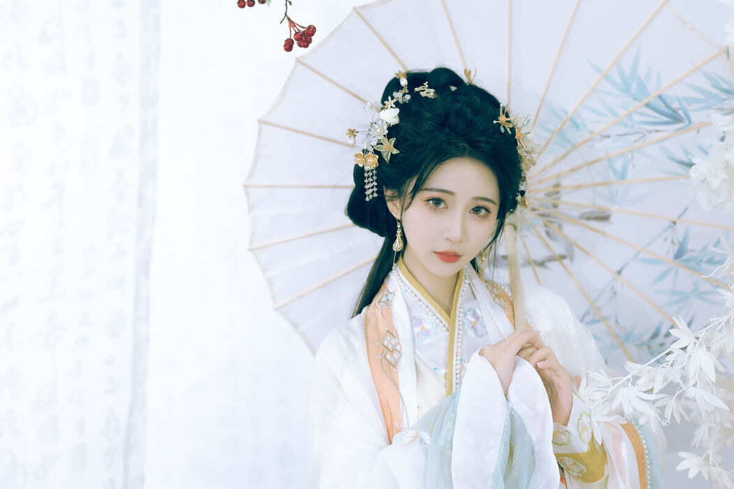 YiTuYu艺图语 Vol.6689 Qi Luo Sheng De Xiao Su Su