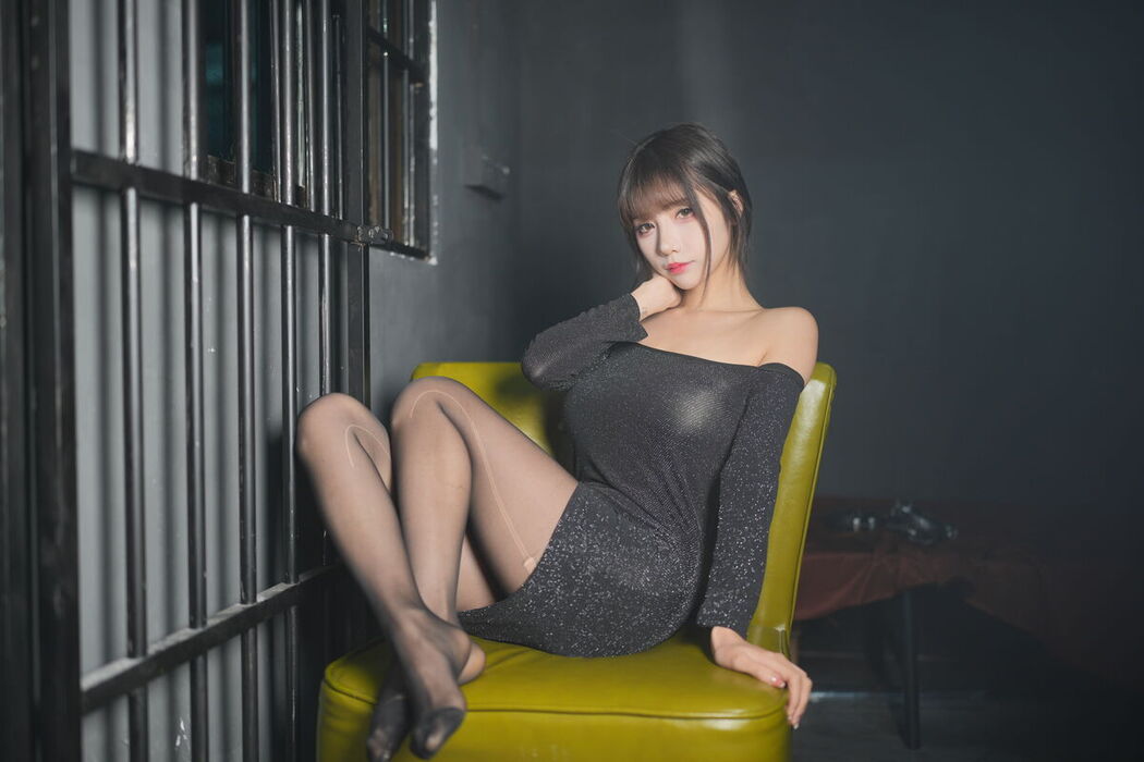 YiTuYu艺图语 Vol.6682 Xiao Na Bi