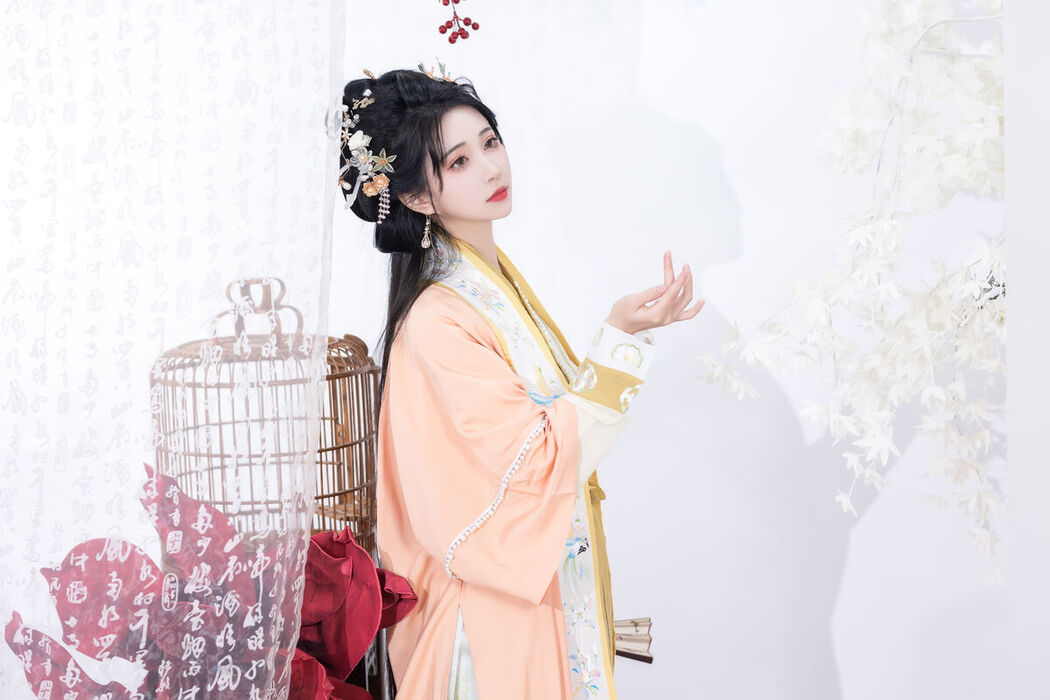 YiTuYu艺图语 Vol.6675 Qi Luo Sheng De Xiao Su Su