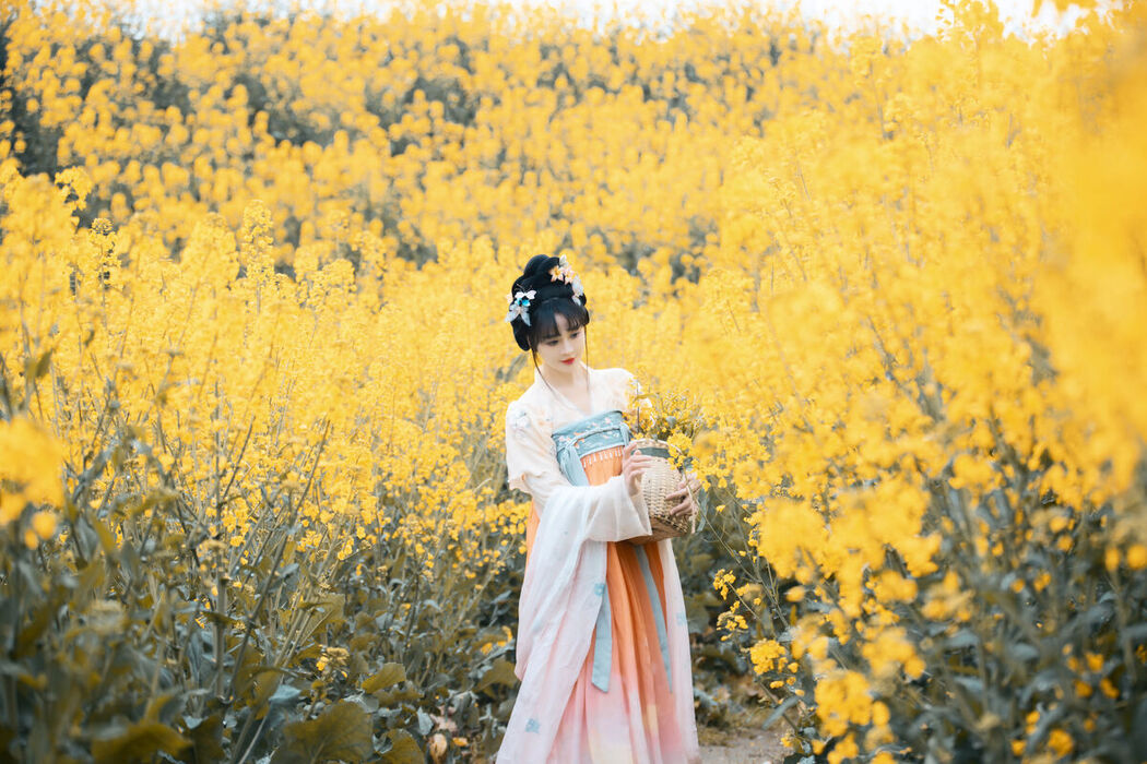 YiTuYu艺图语 Vol.6666 Miao Su Su