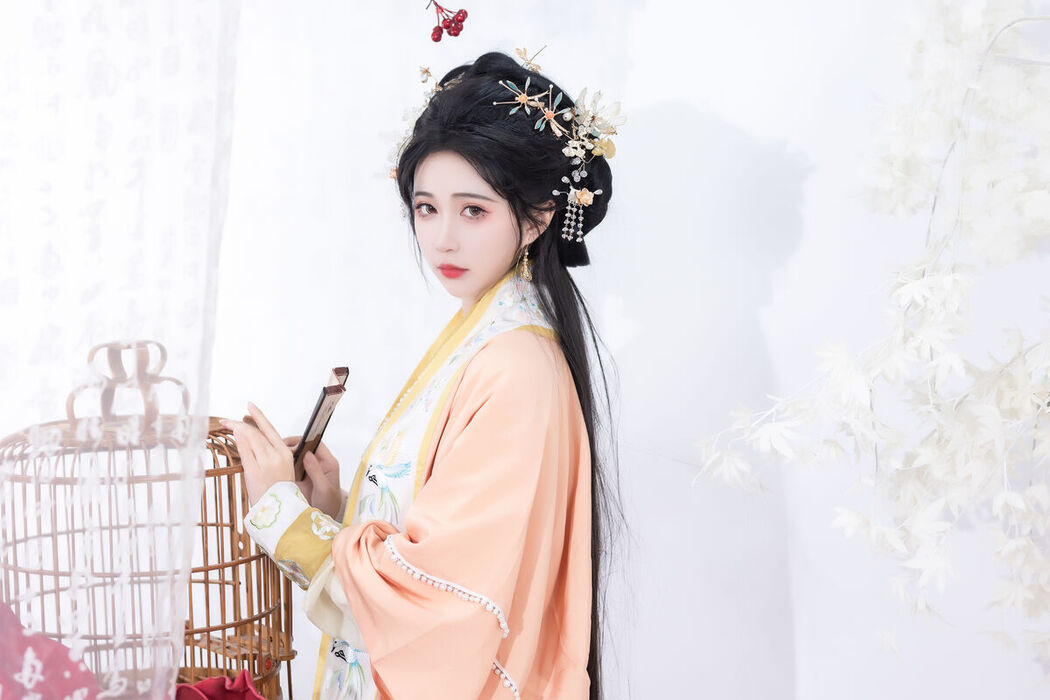 YiTuYu艺图语 Vol.6675 Qi Luo Sheng De Xiao Su Su
