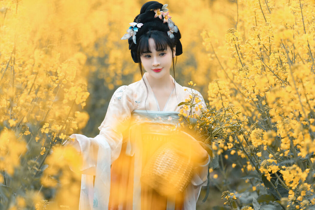 YiTuYu艺图语 Vol.6666 Miao Su Su