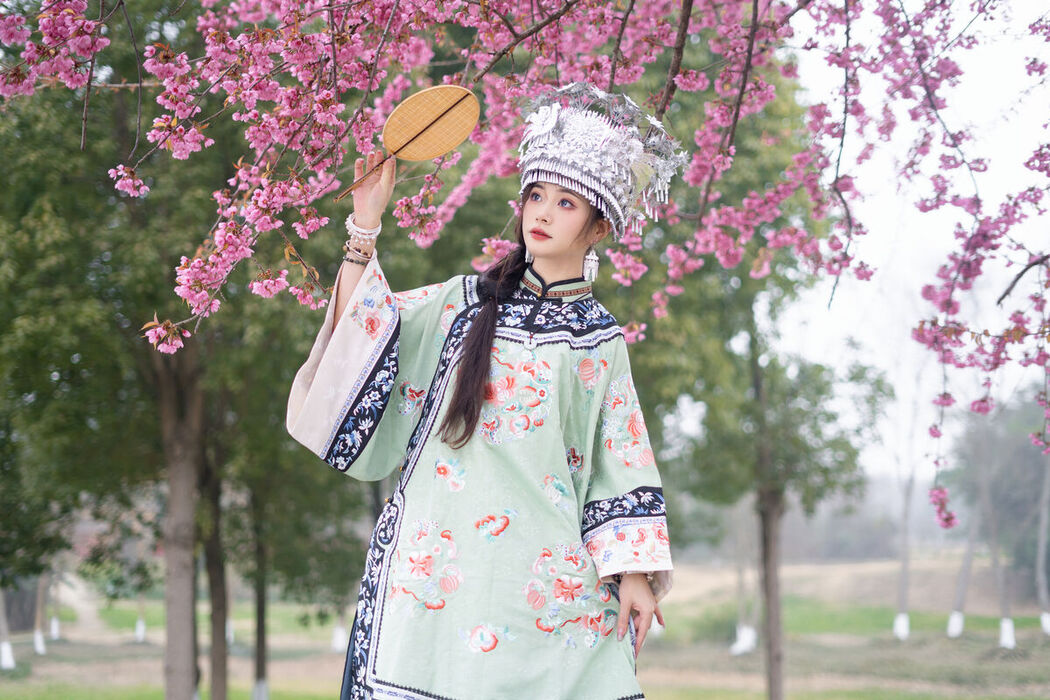 YiTuYu艺图语 Vol.6686 Yan Zi Shi Dong Dong Ya