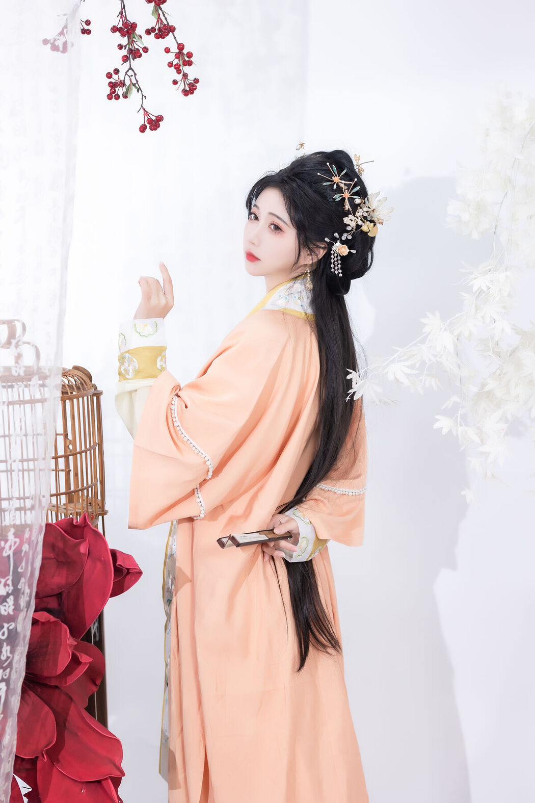 YiTuYu艺图语 Vol.6675 Qi Luo Sheng De Xiao Su Su