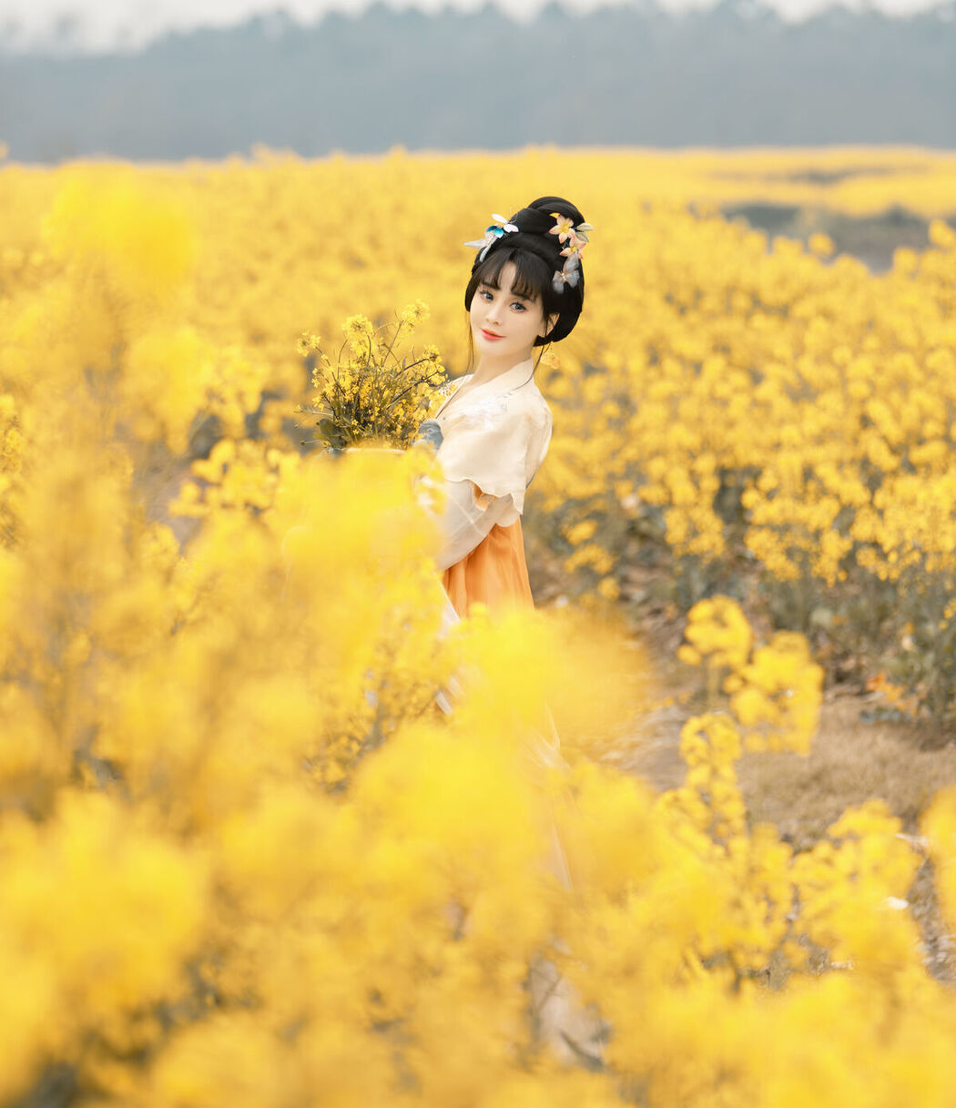 YiTuYu艺图语 Vol.6666 Miao Su Su