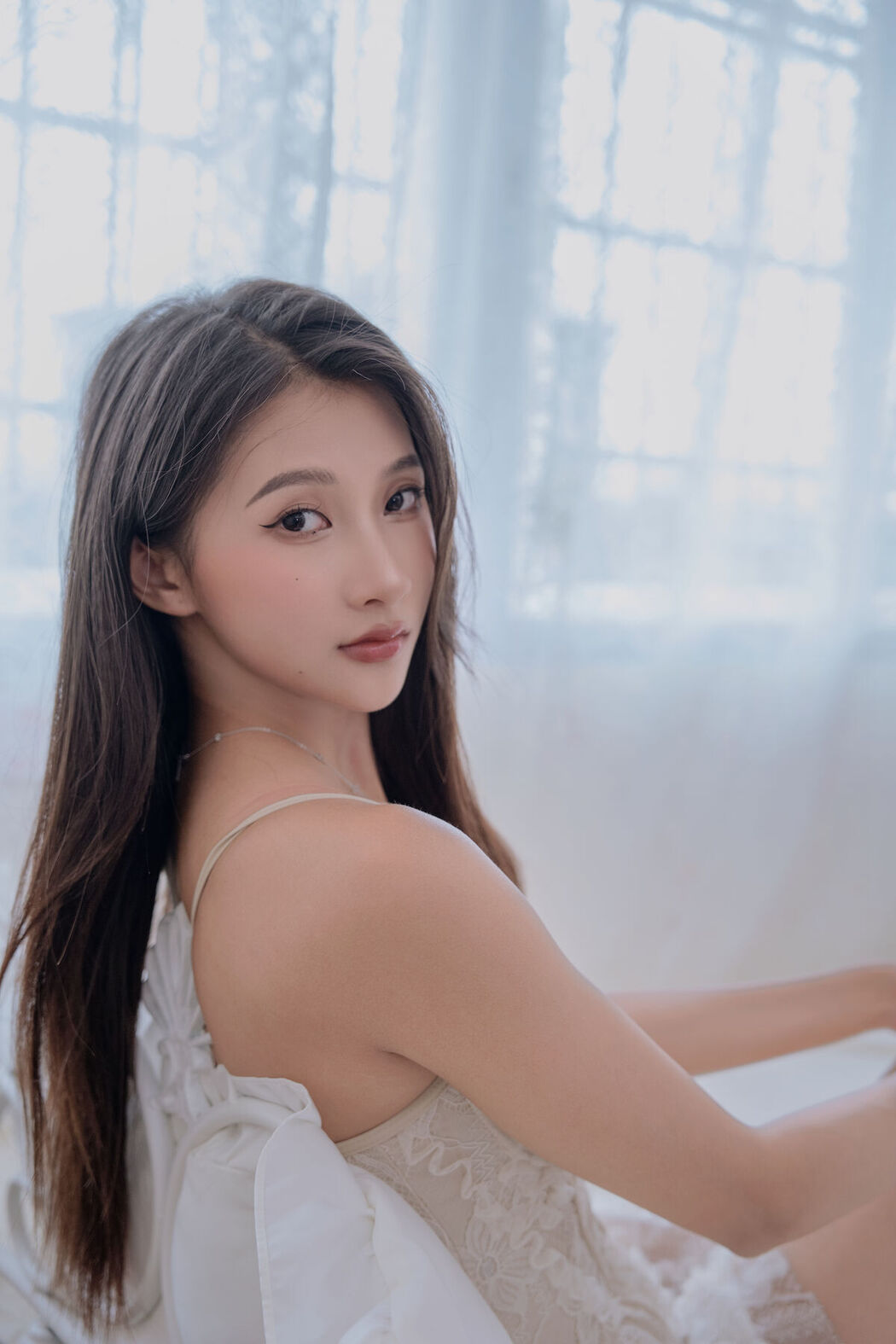 YiTuYu艺图语 Vol.6674 Xiao Wen