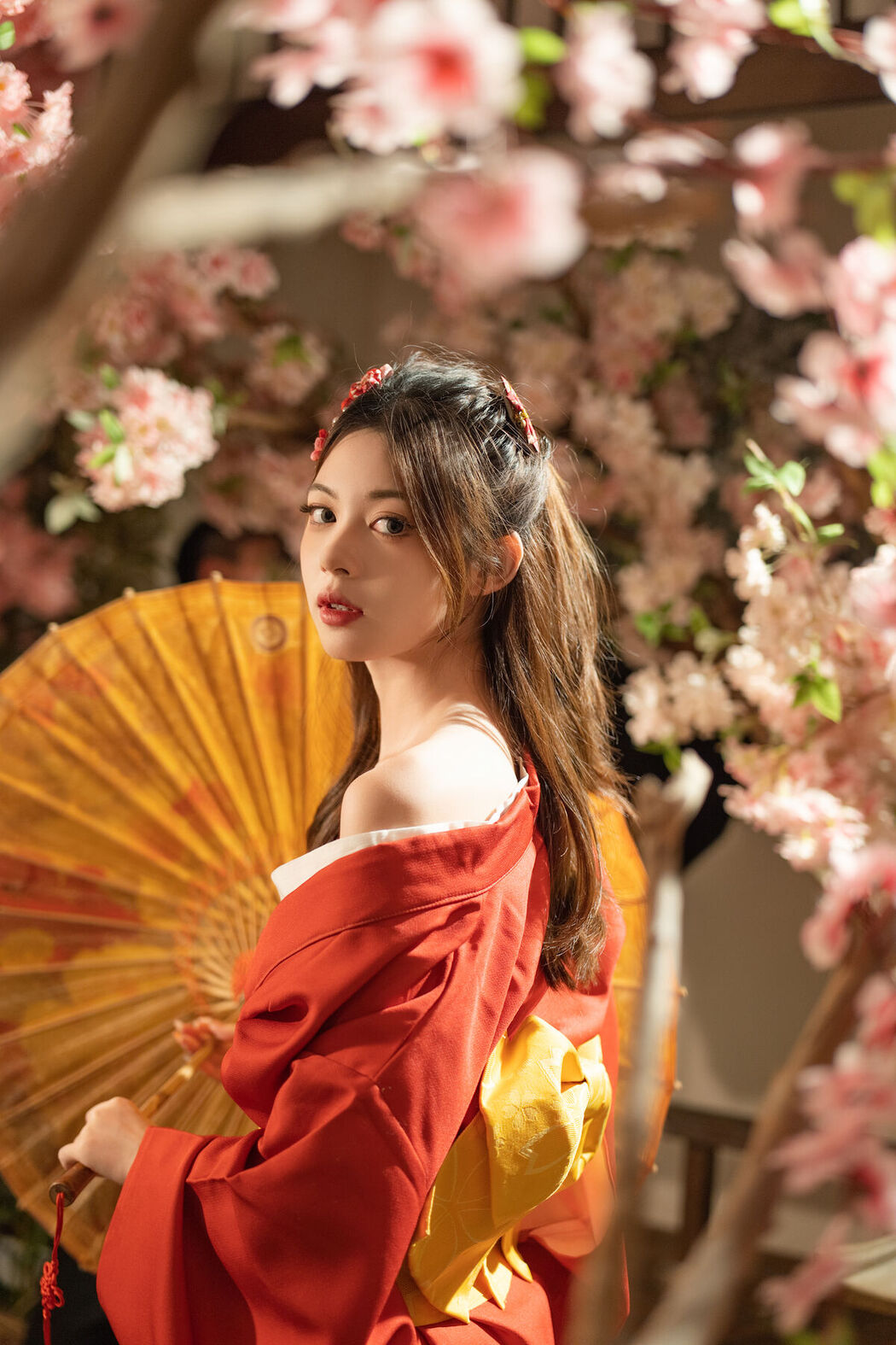 YiTuYu艺图语 Vol.6709 Shuang Er