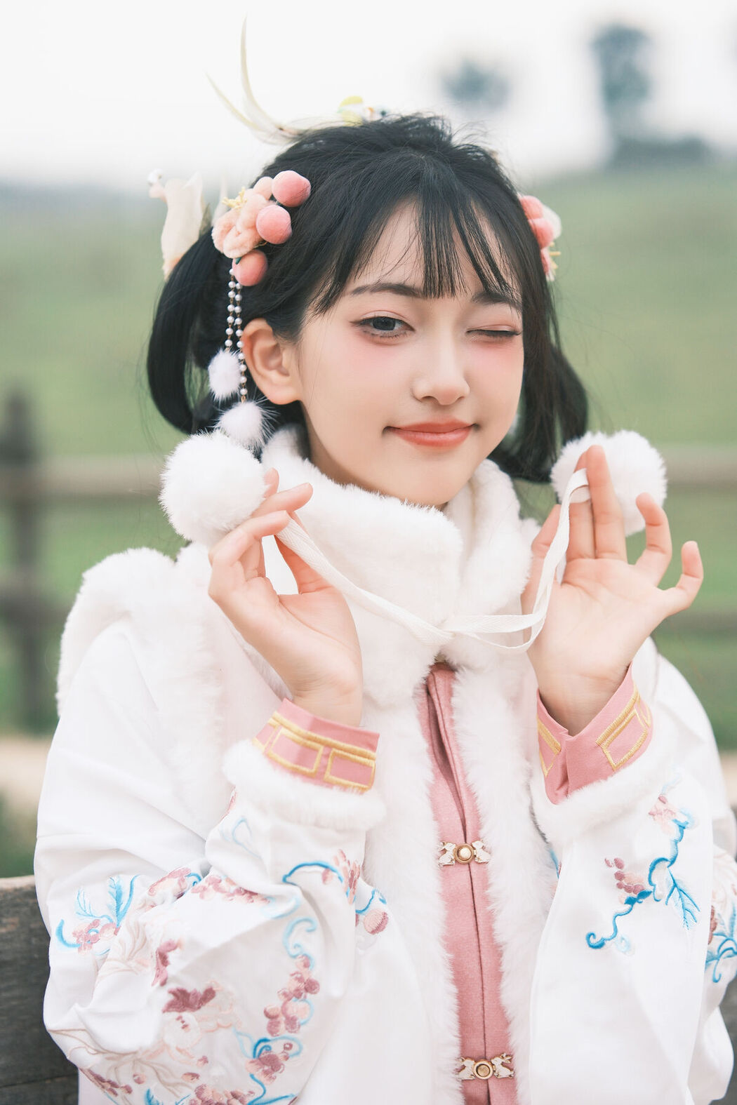 YiTuYu艺图语 Vol.6758 Er Liang Feng Yue