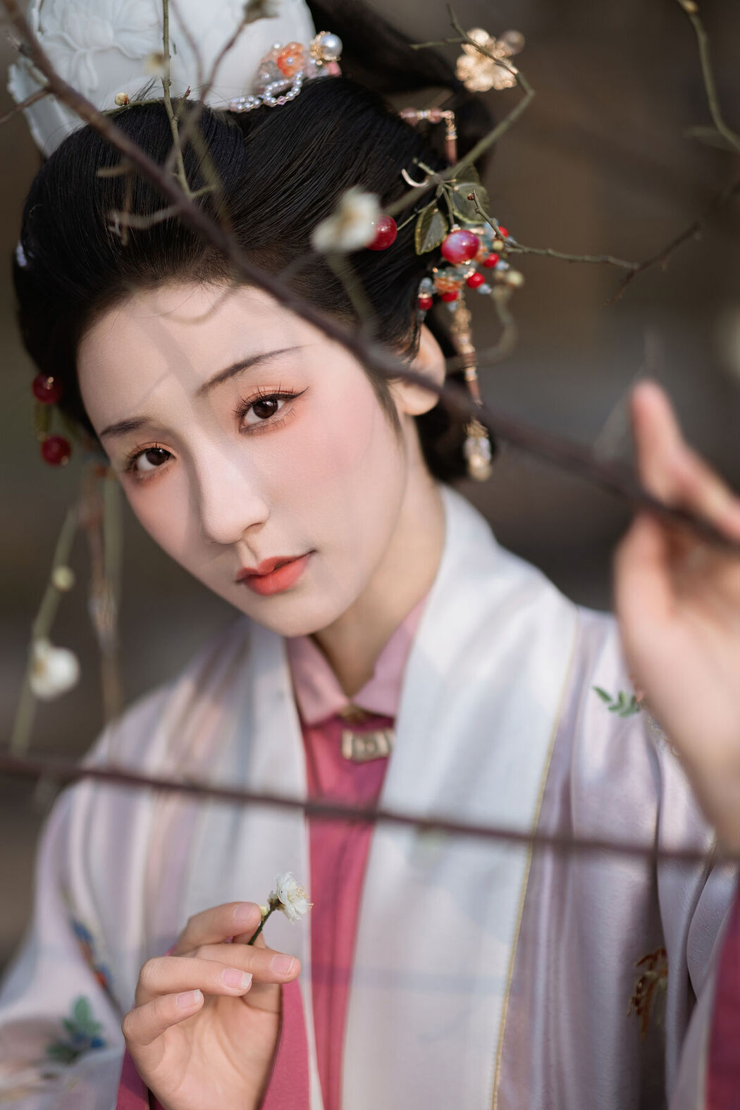 YiTuYu艺图语 Vol.6730 Zhi Yu Qian Deng