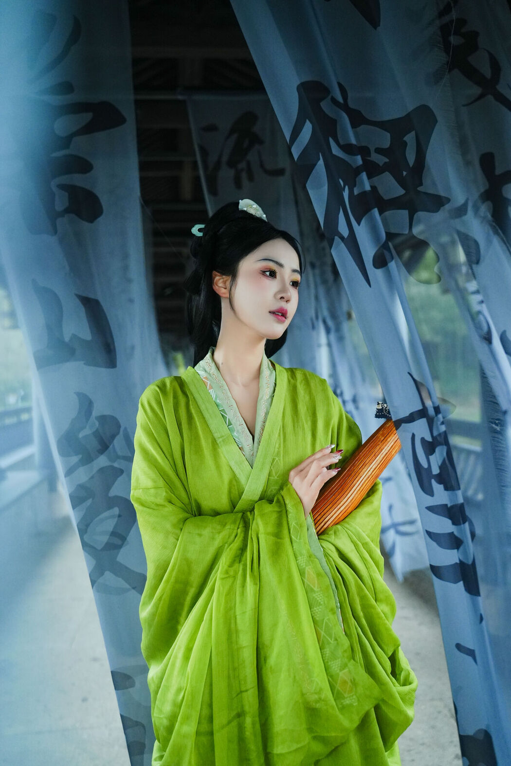 YiTuYu艺图语 Vol.6727 Shi Yue Bai Ya