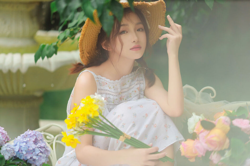 YiTuYu艺图语 Vol.6751 Yu Er