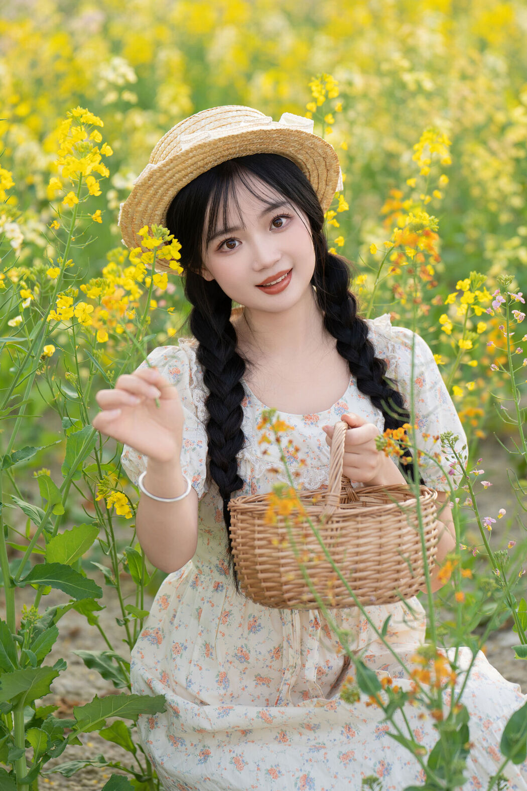YiTuYu艺图语 Vol.6726 Xiao Ou O