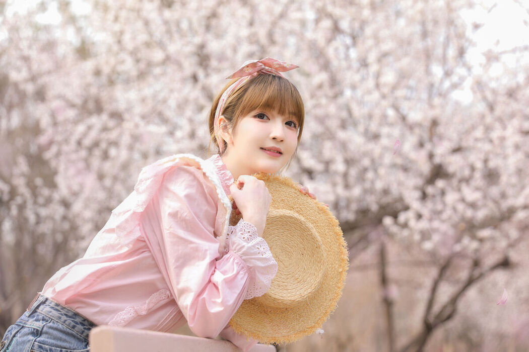 YiTuYu艺图语 Vol.6757 Jin Di Vivian