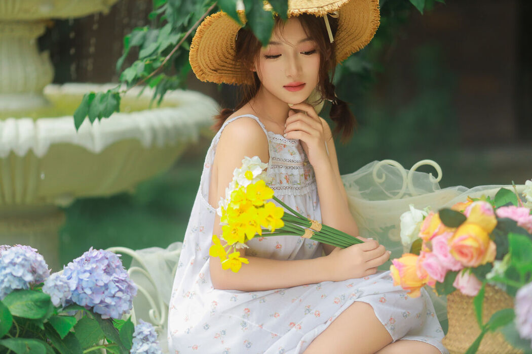 YiTuYu艺图语 Vol.6751 Yu Er