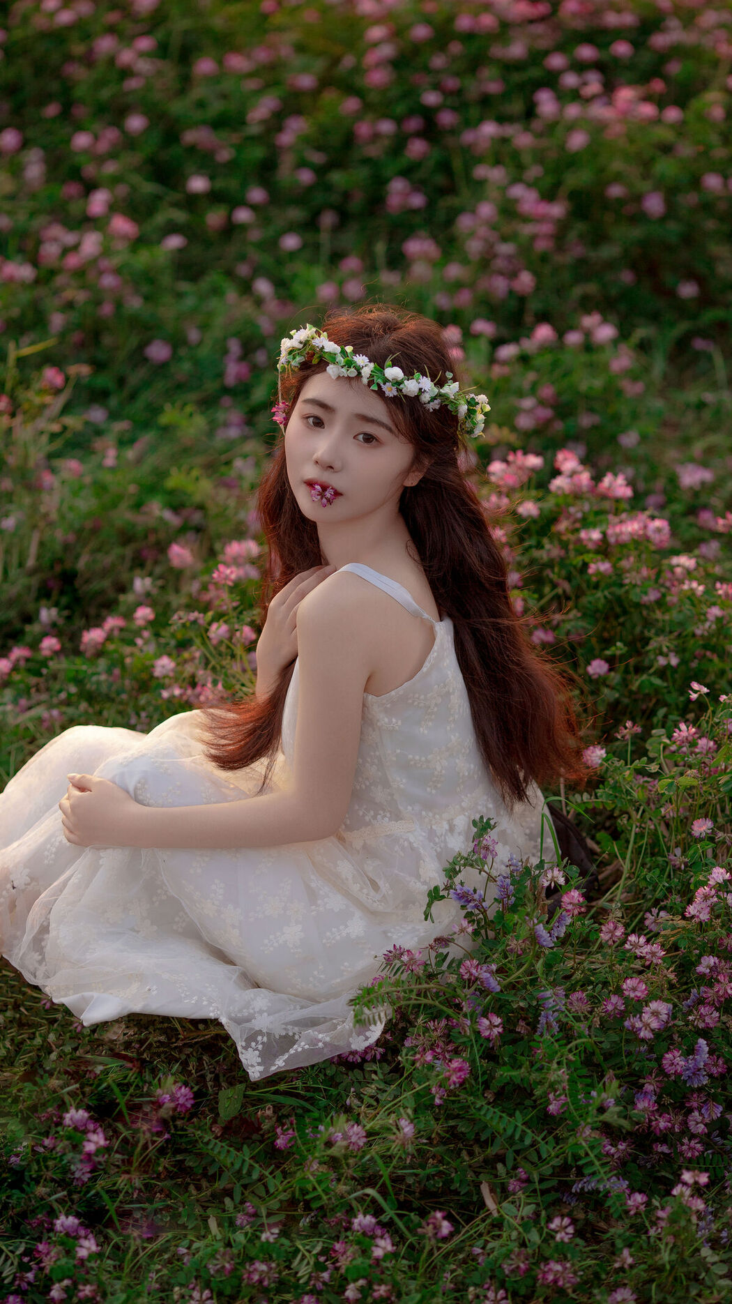 YiTuYu艺图语 Vol.6764 Yu Qi