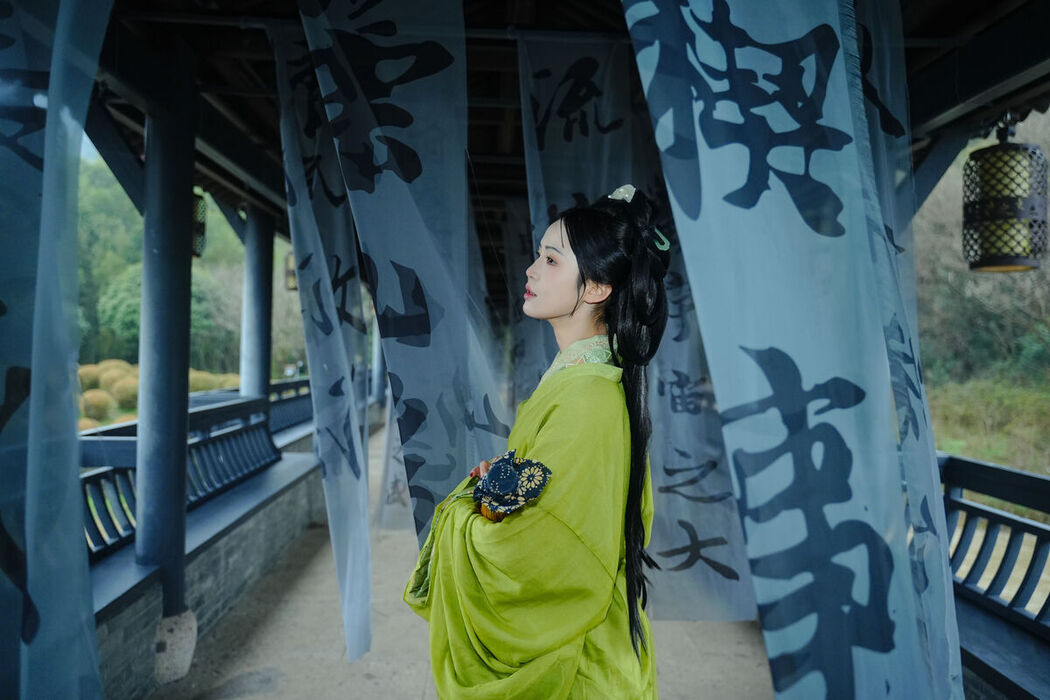 YiTuYu艺图语 Vol.6727 Shi Yue Bai Ya